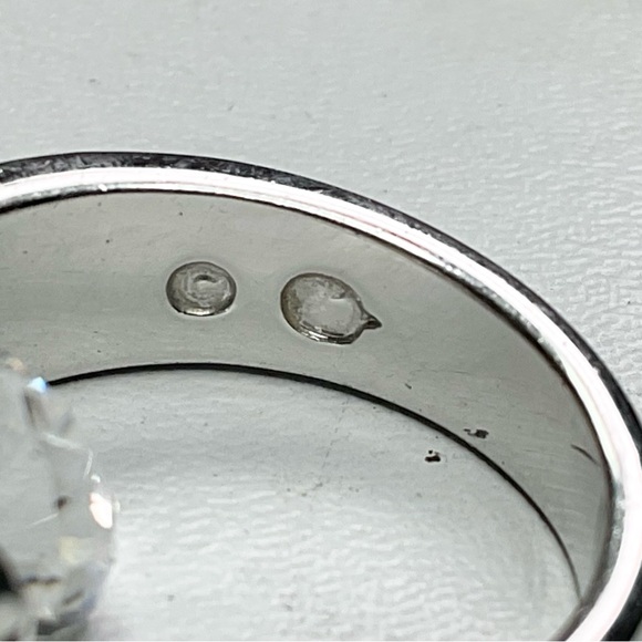 Swarovski Ring Charm Drop Swan Signed SZ 7.25 - Picture 2 of 5